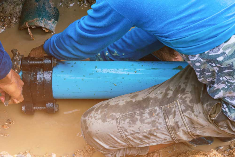 leaky pipe line
